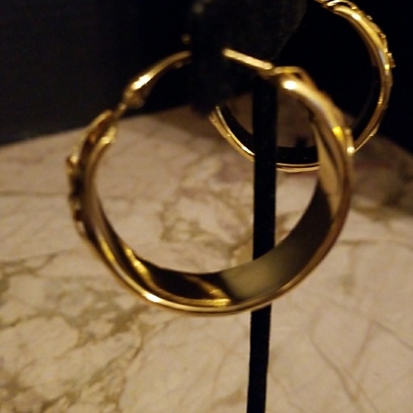 "MESMERIZING GYPSY HOOPS"!!!💋😎💕 - Picture 2 of 5